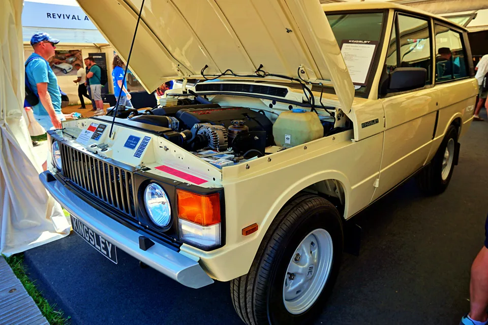 Classic Range Rover with its bonnet raised